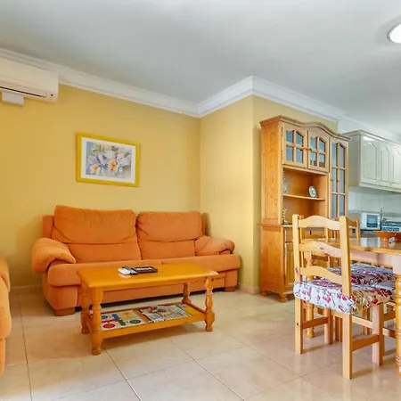Apartment Atico En 1 *