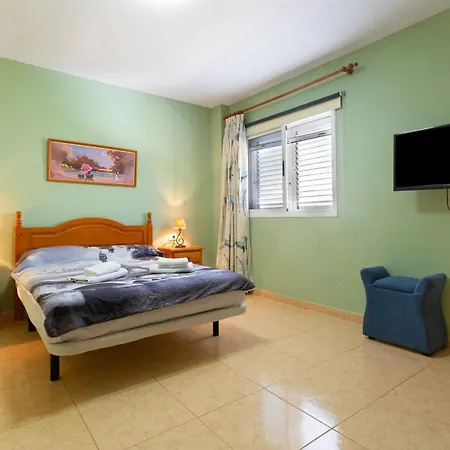 Atico En 1 Apartment *