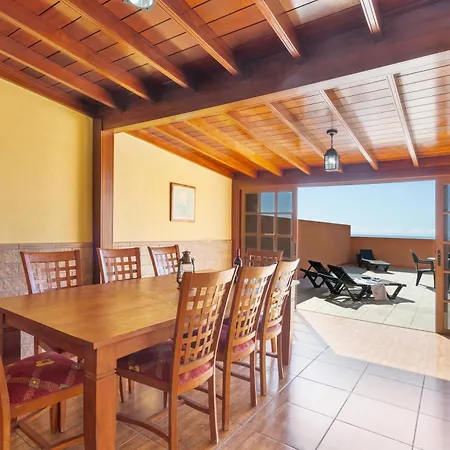 Apartment Atico En 1