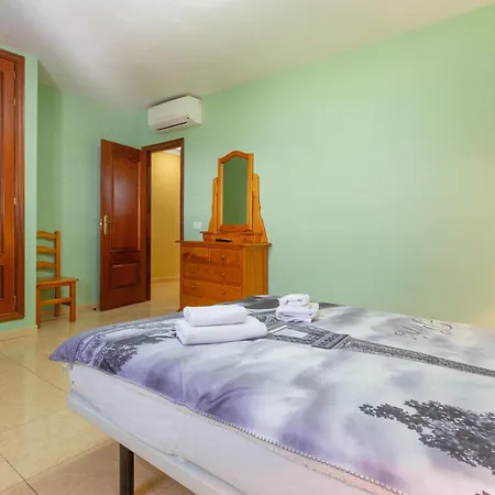 Atico En 1 Apartment *